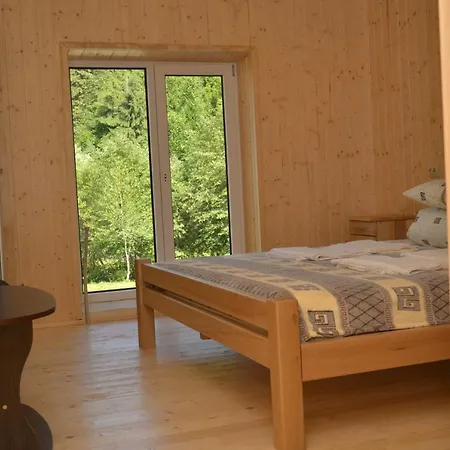 Lisnyi Hotel
