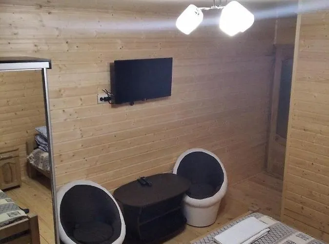 Lisnyi Otel