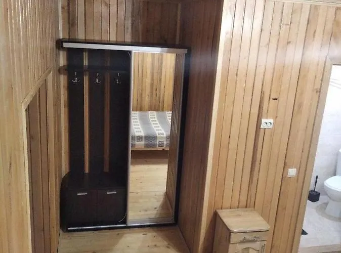 Lisnyi Otel 4*